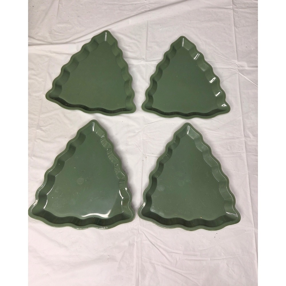 Green Christmas Tree Melamine Plates Holiday Appetizer Snack Trays Set of 4